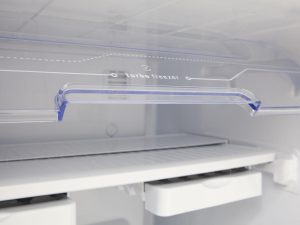 Electrolux Frost Free DF42 - detalhe compartimento turbo congelamento